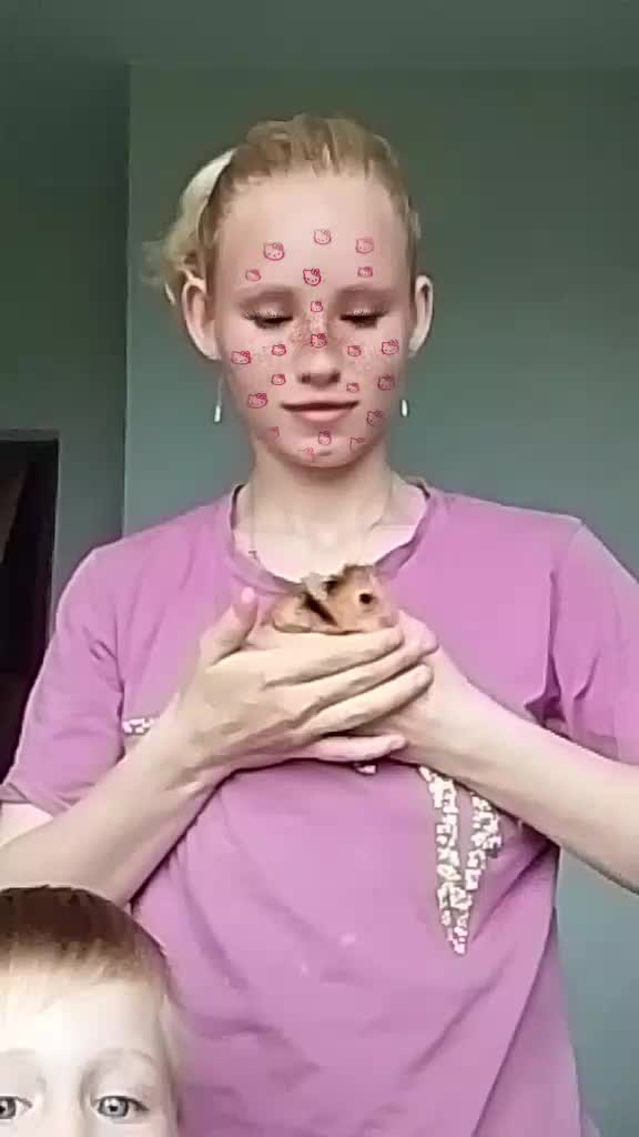 @Анютки🌛