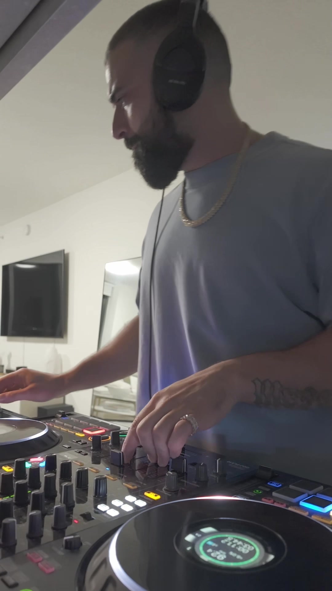 @Dj Messiah