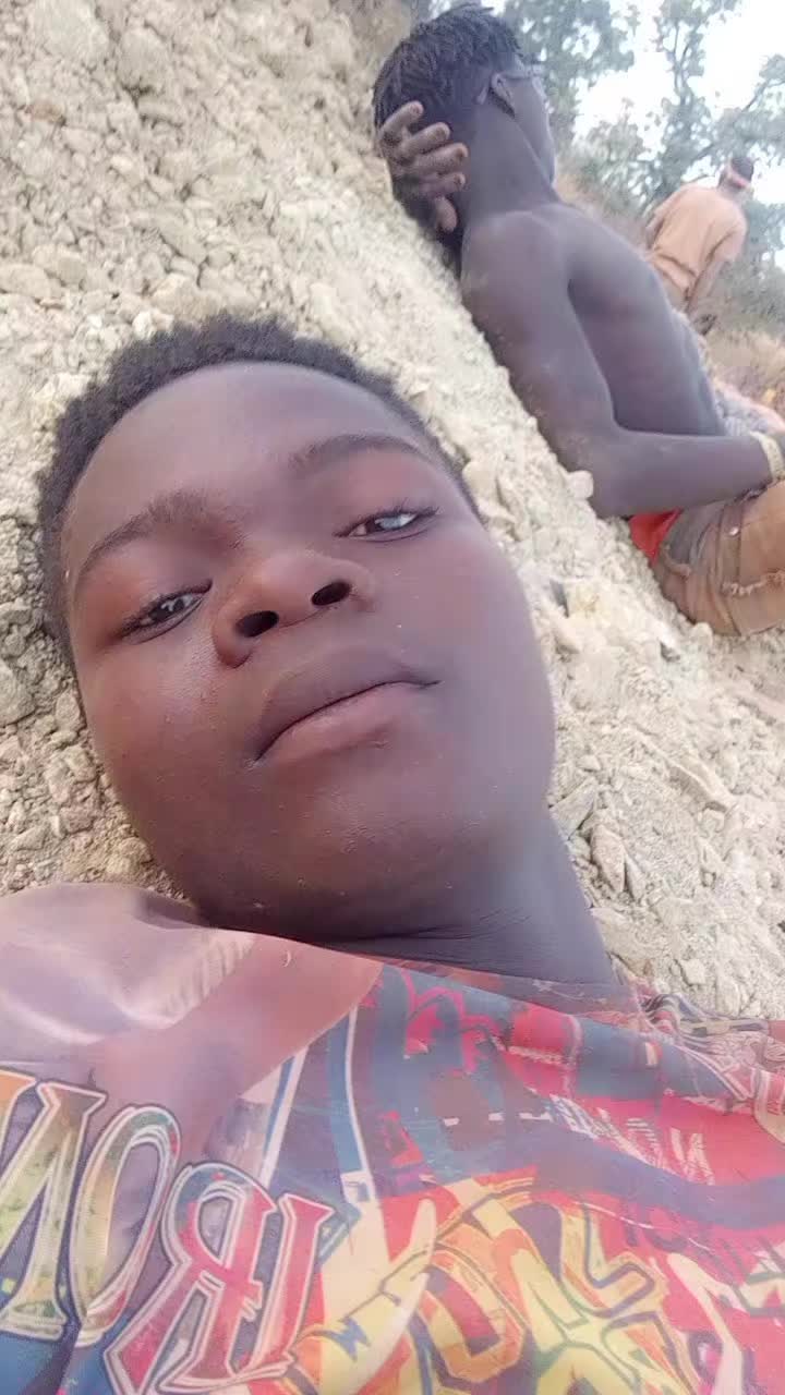 @user768567765119