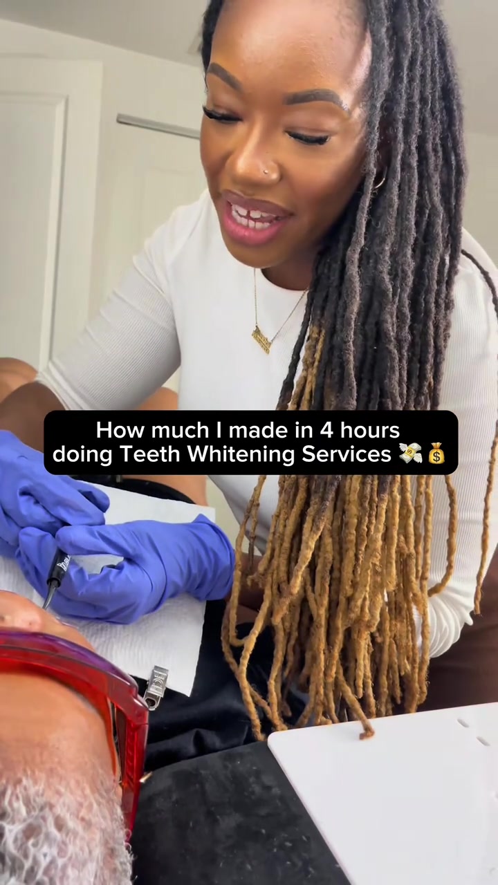 @Diandra | Teeth Whitening Tech