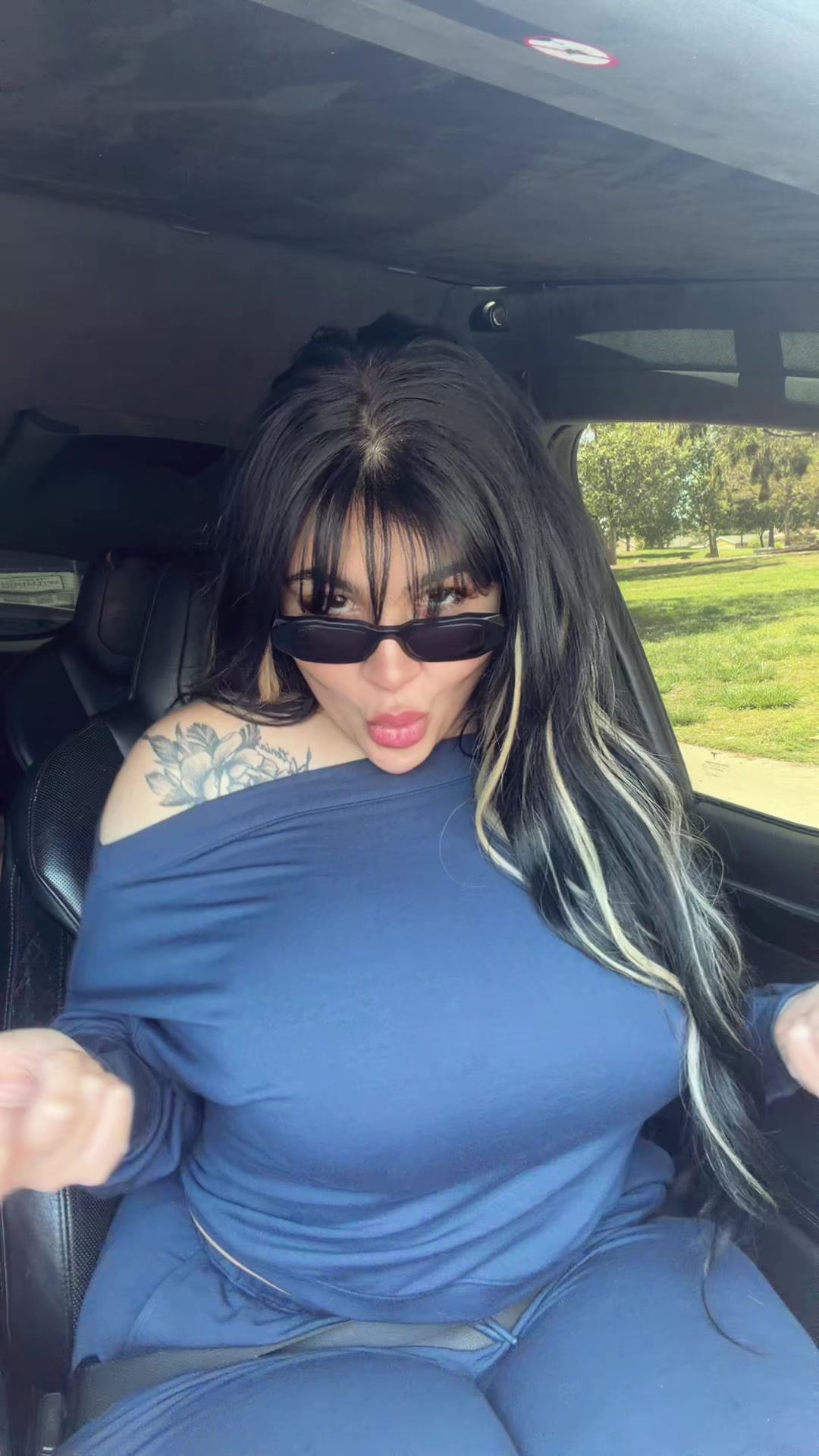 @LeDollSteph