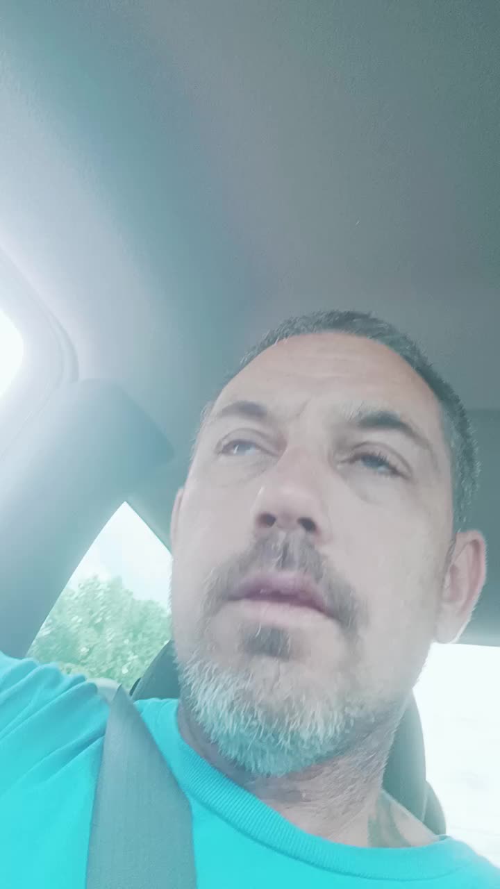 @johnnyboy86