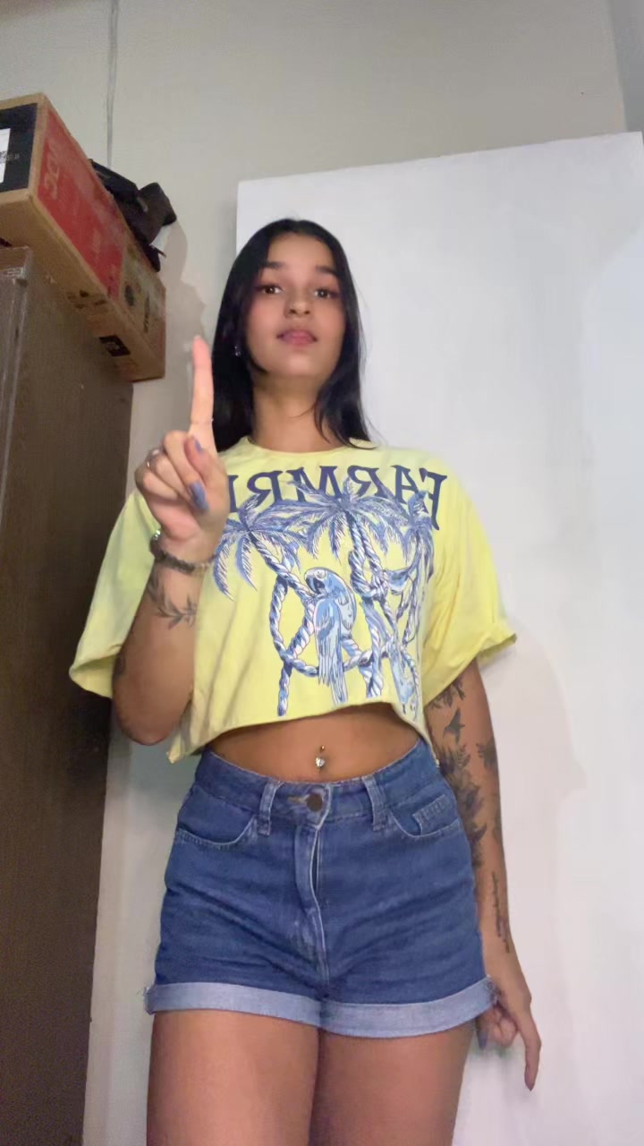 @Nicollyboina