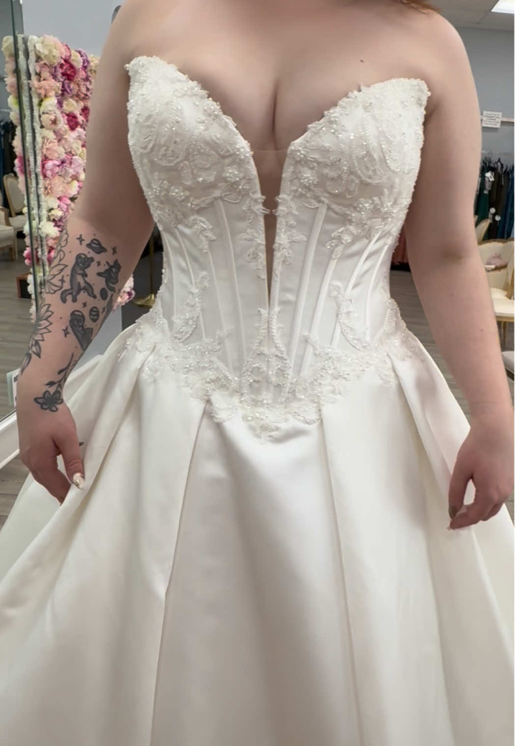 @Debra&rsquo;s Bridal Shop