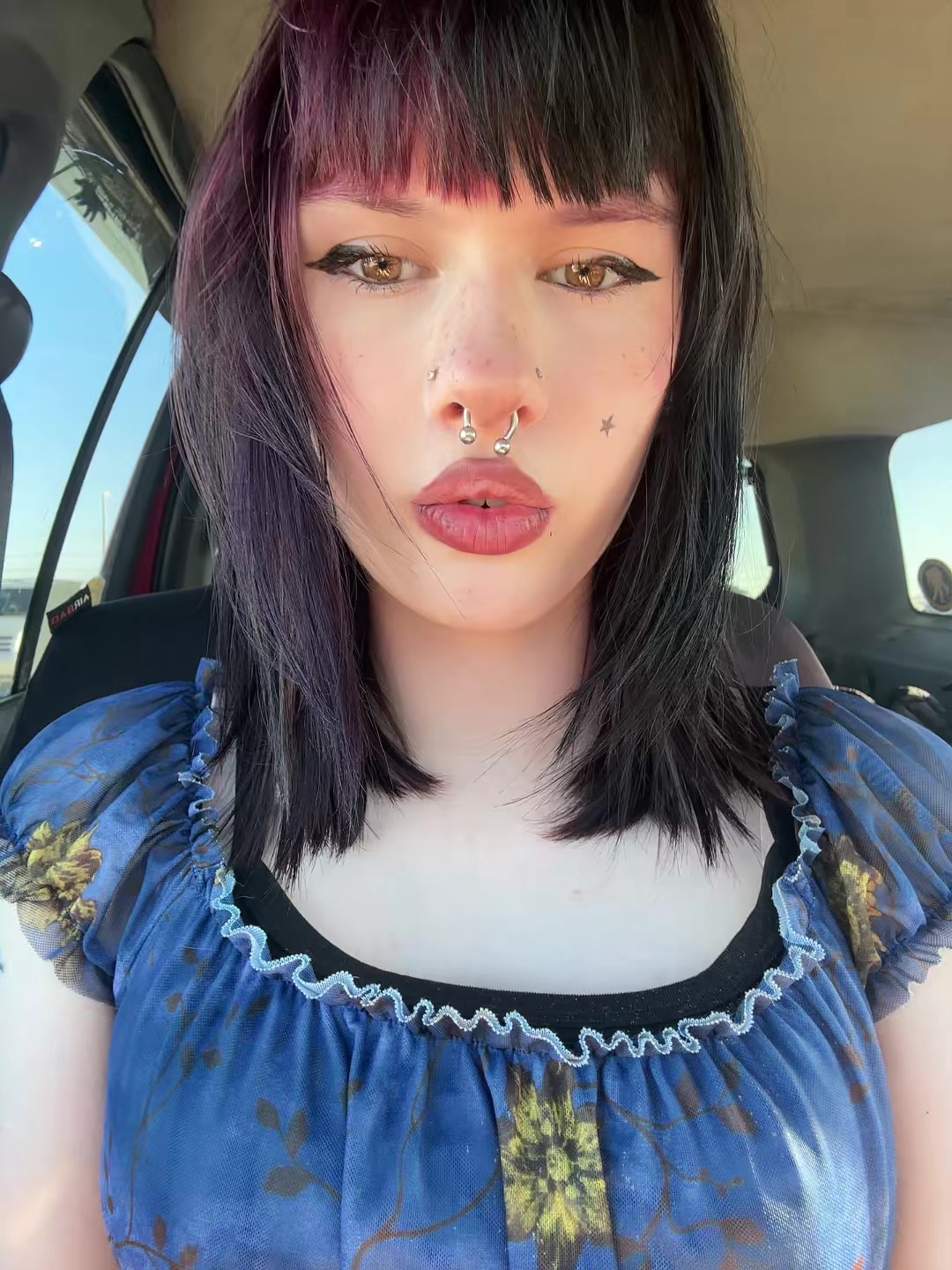 @ᴸⁱˡˡʸ