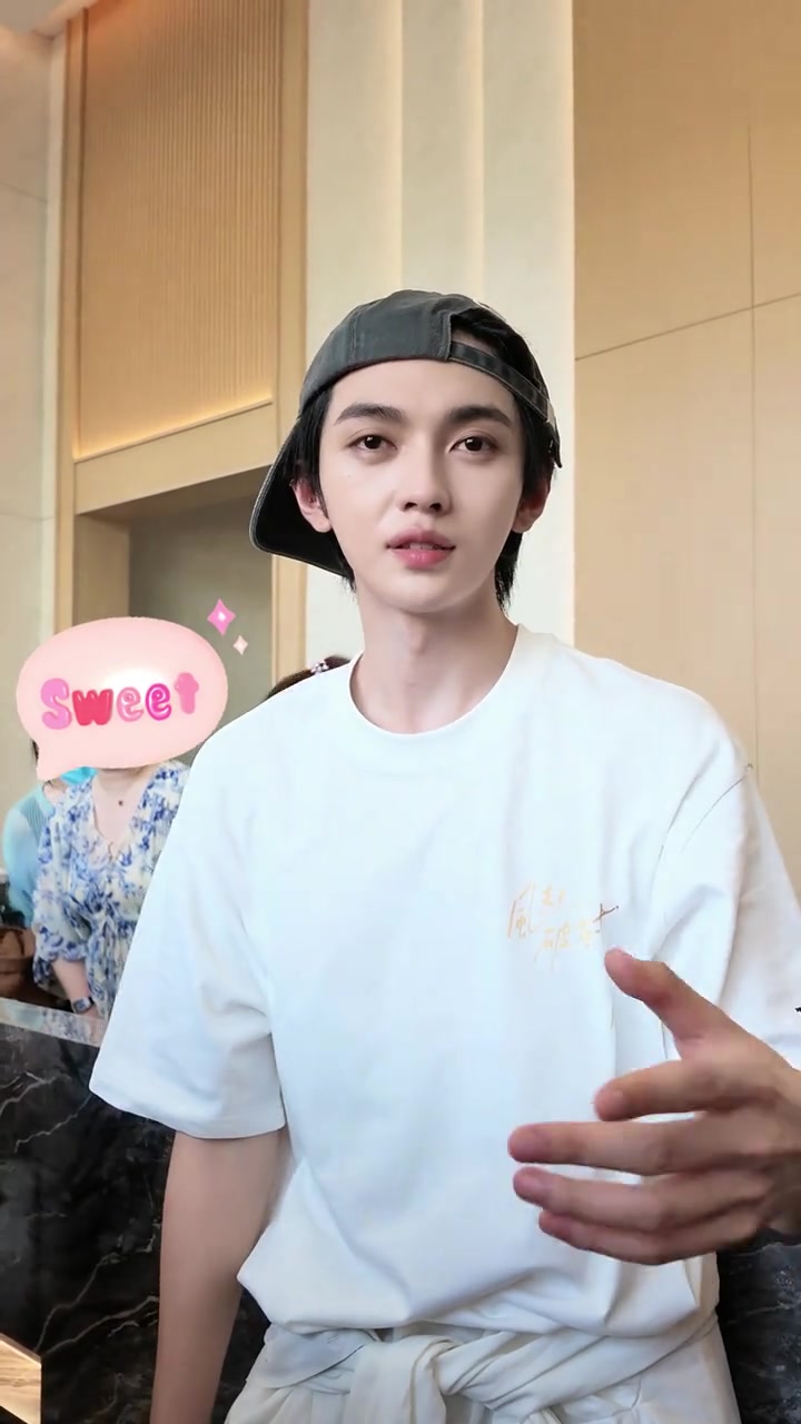 @๐ ๐๐ฌ๐ฌ๐๐ ๐๐๐๐_ๅถ็็ถ ๐ฆ