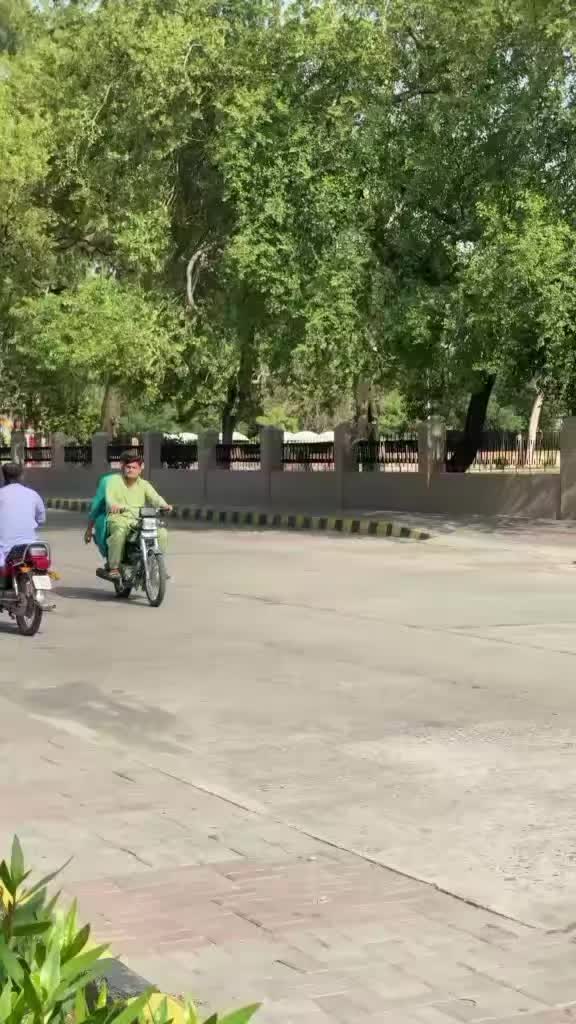 @Lala Zubair