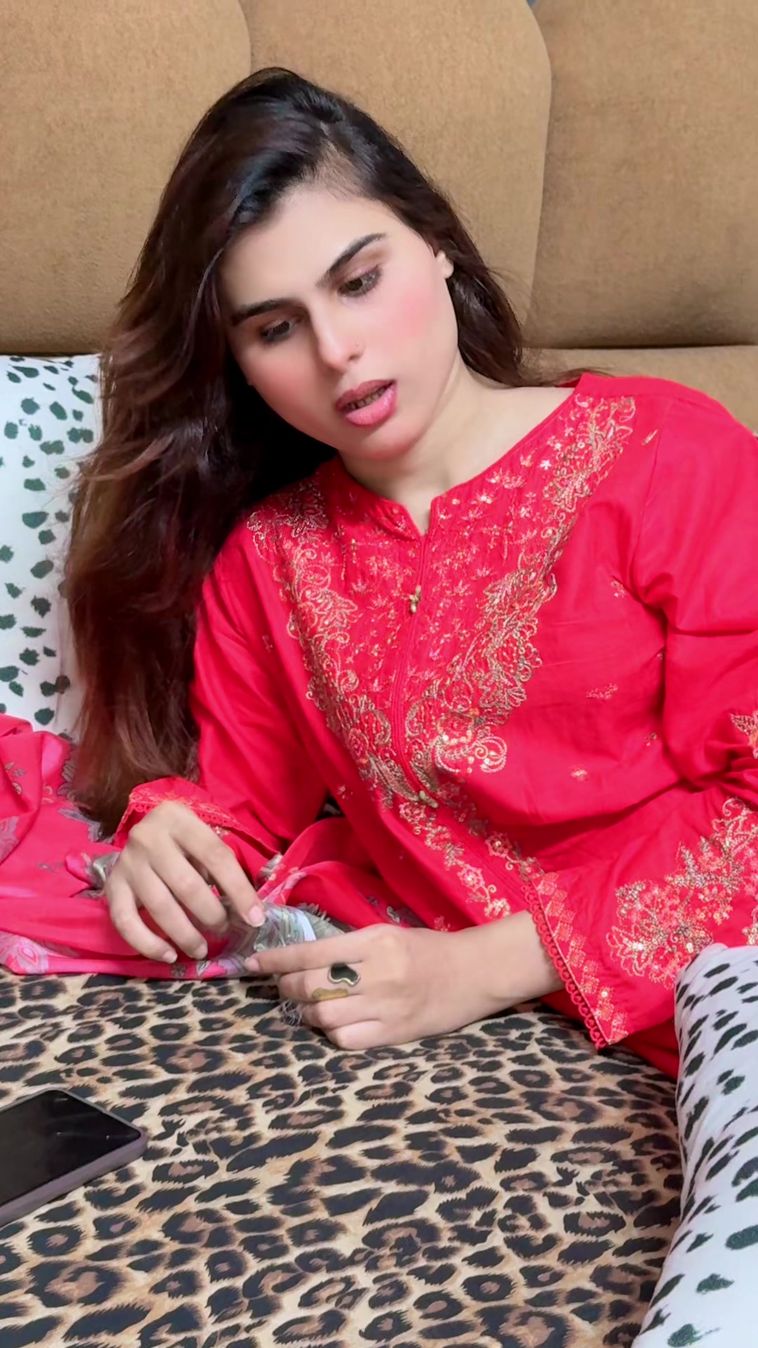 @MAHI 👑