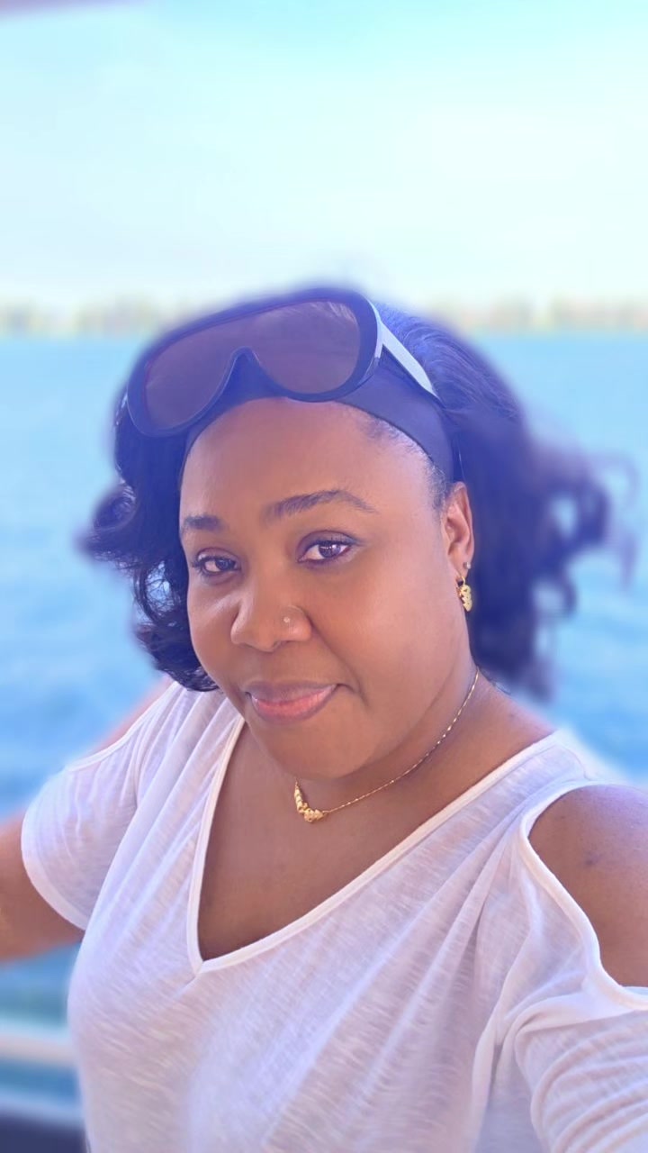 @Sylvie LaPerleRare🇨🇦🇹🇬