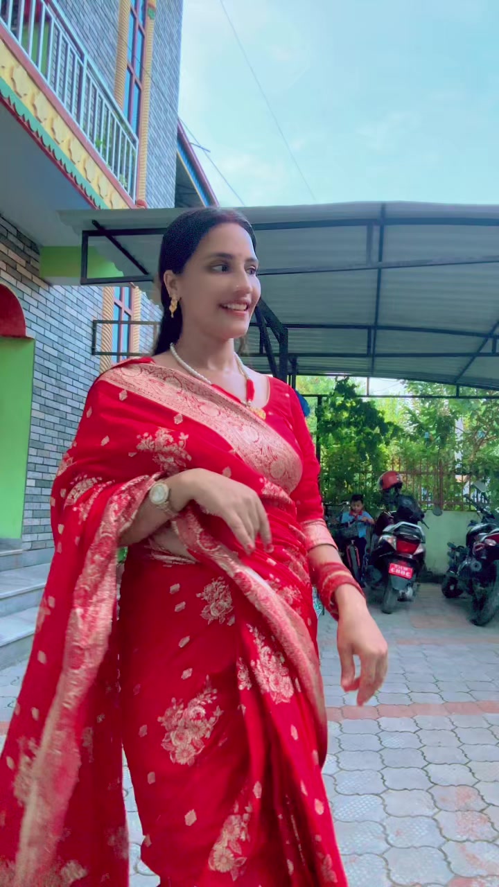 @🧿Saru❤️Deepak😘