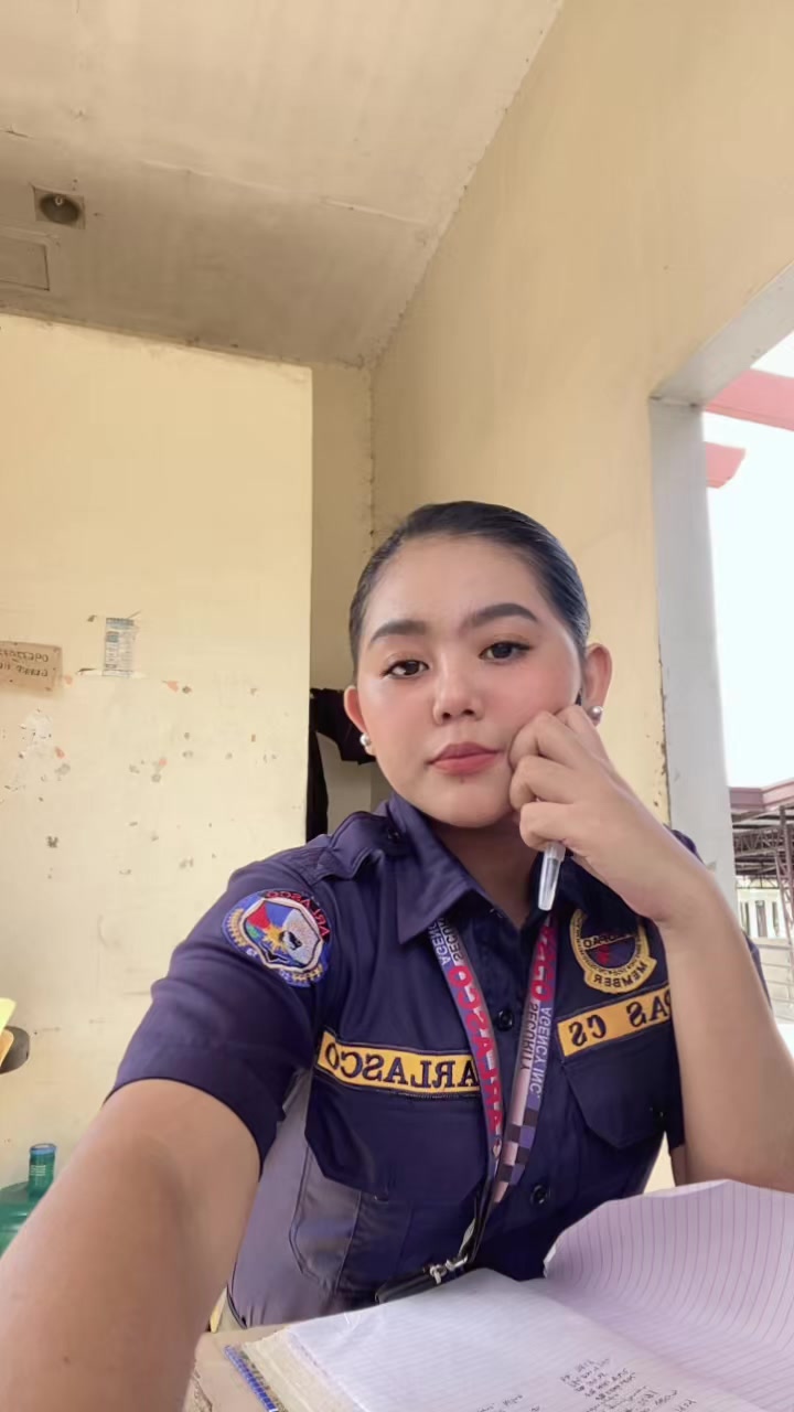 @khriz