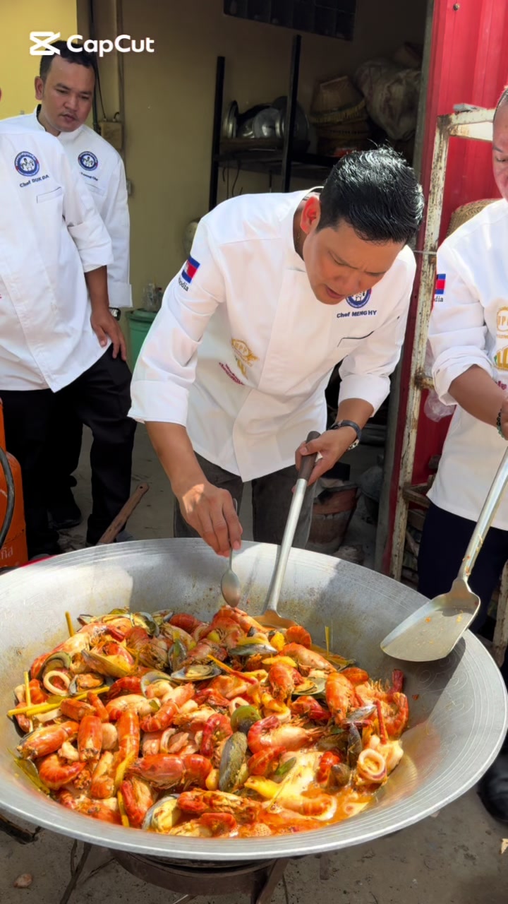 @Sun Meng Hy / ស៊ុនម៉េងហុី