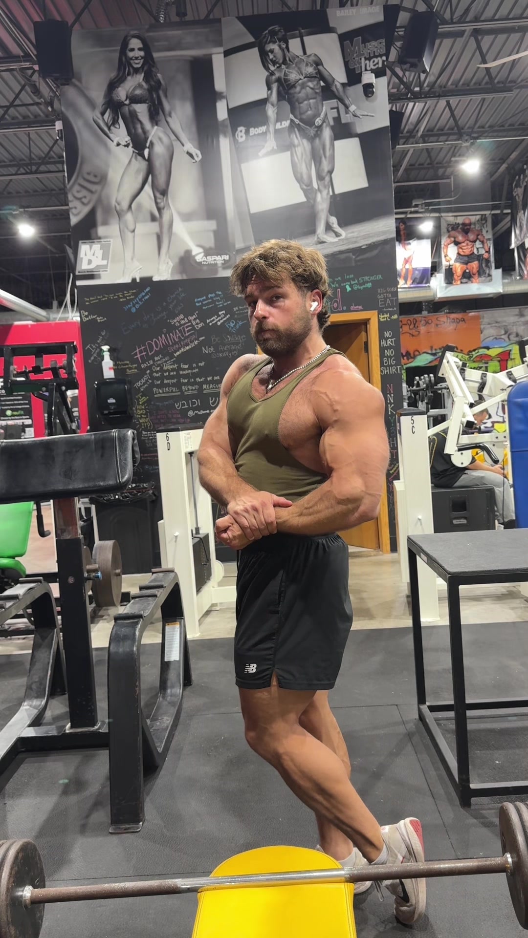 @Alex 🦍