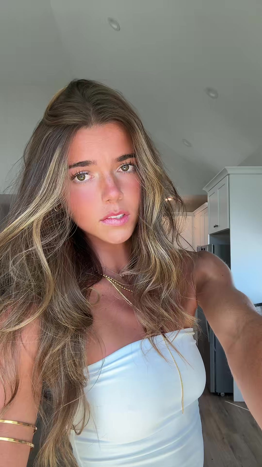 @elleschuppann
