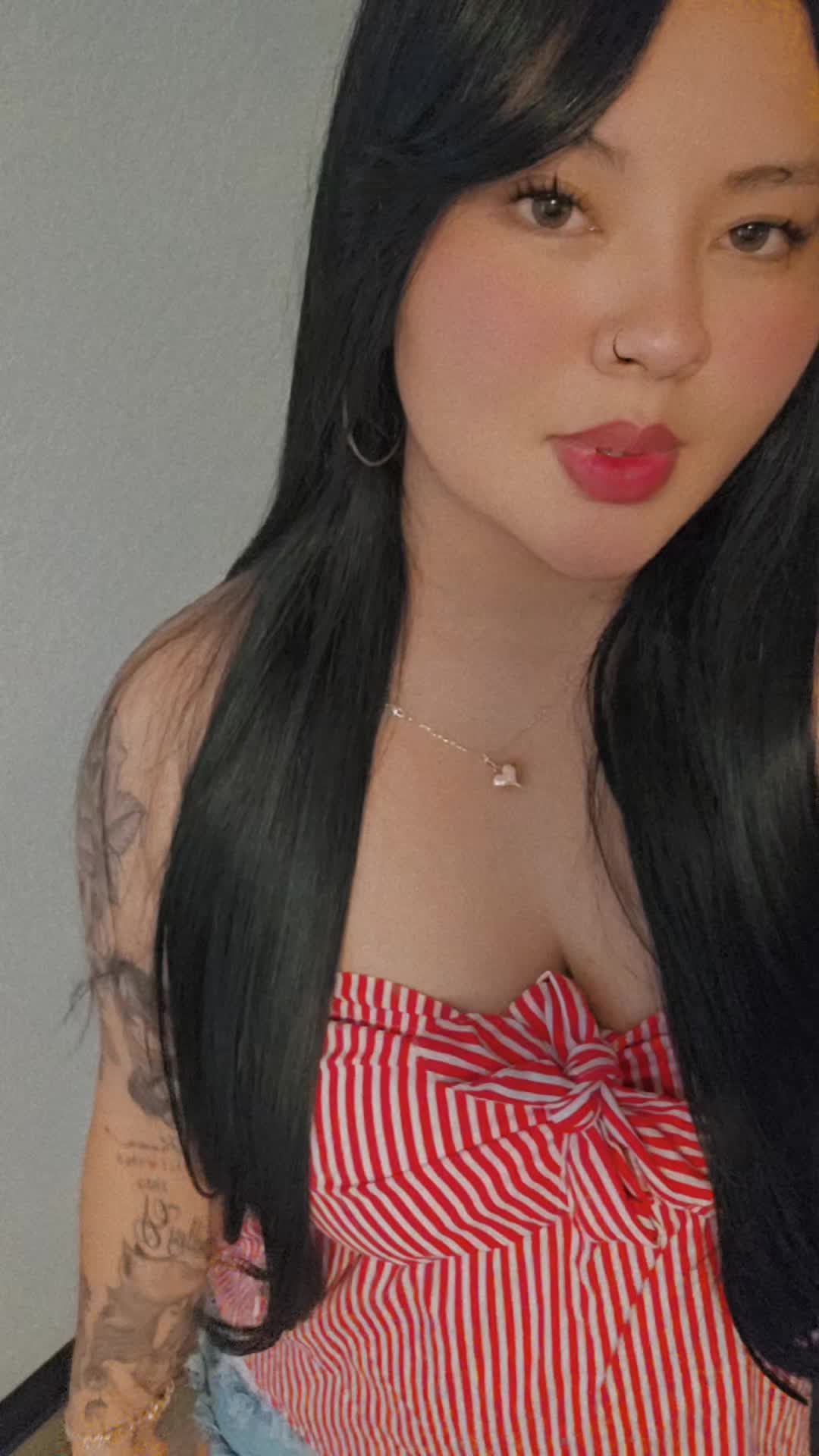 @DANIELA ♡🦇