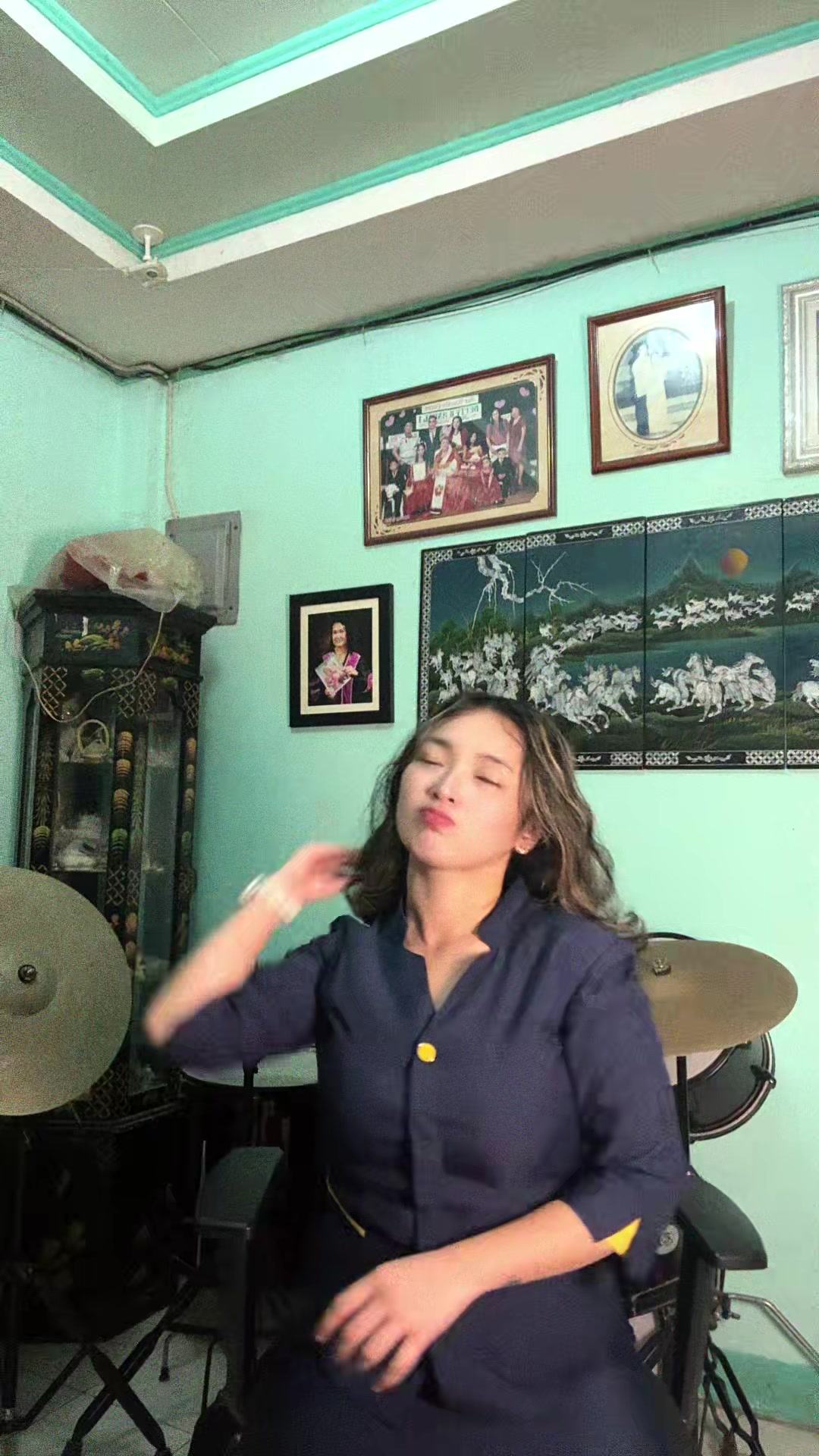 @phoebeemaeandal on IG