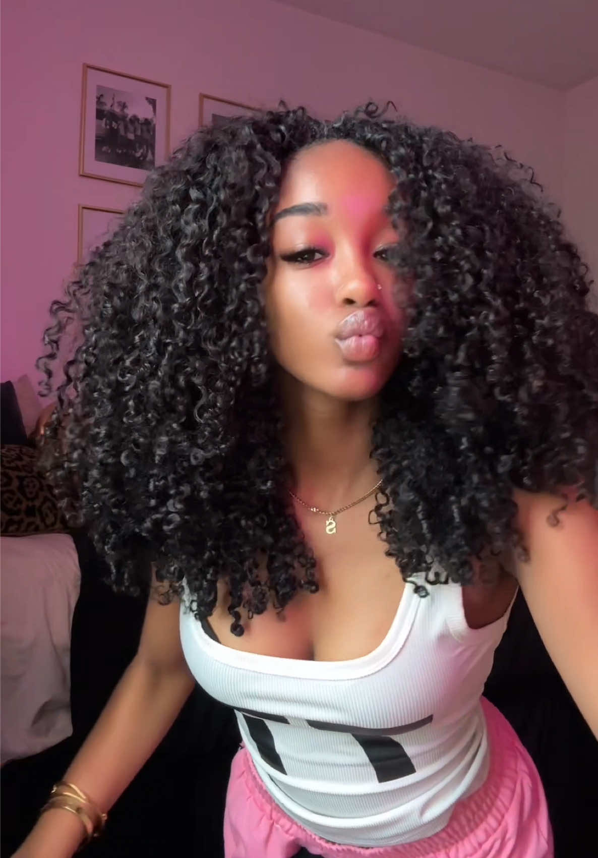 @Shaniya Deziree