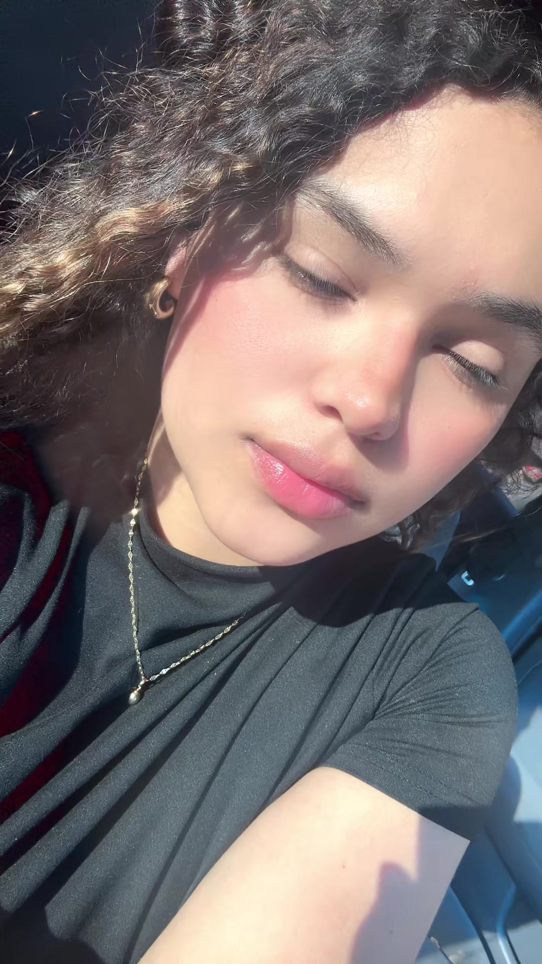 @KARLA🍯