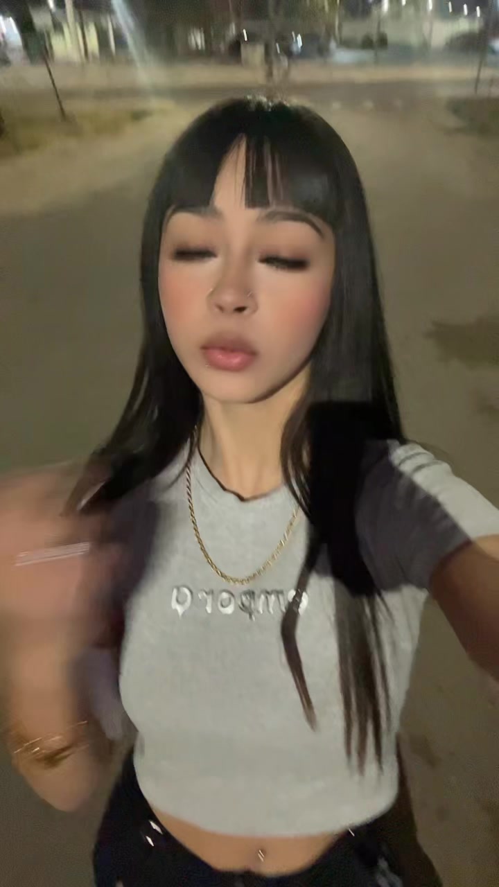 @laraamorales0
