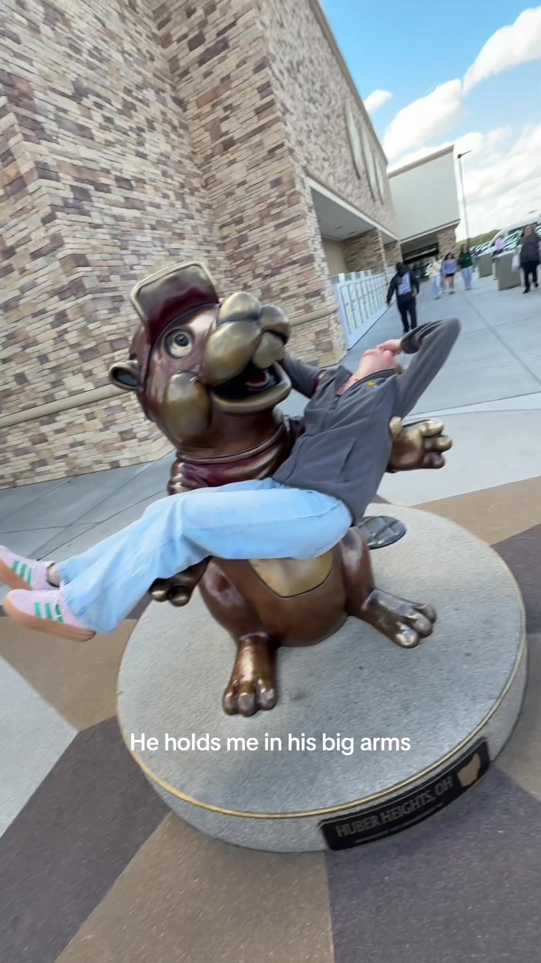 @Isabella