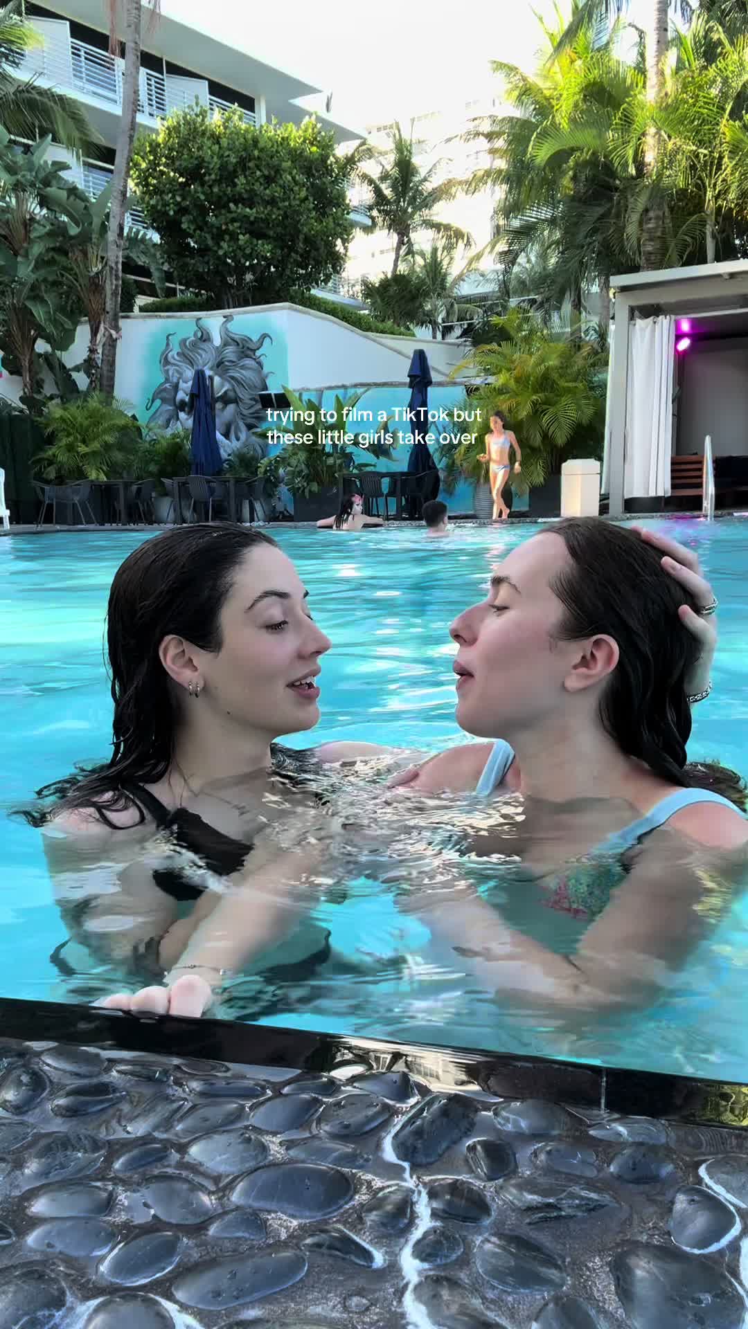 @laura ⚢