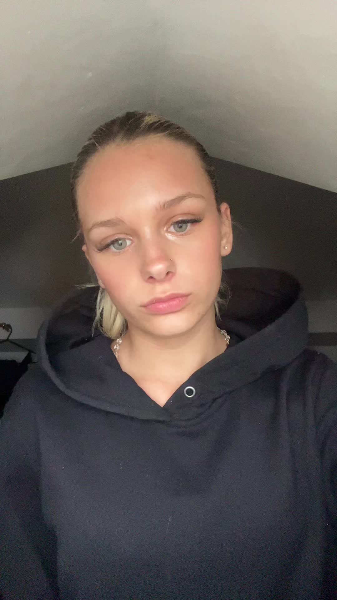 @Mariella✝️