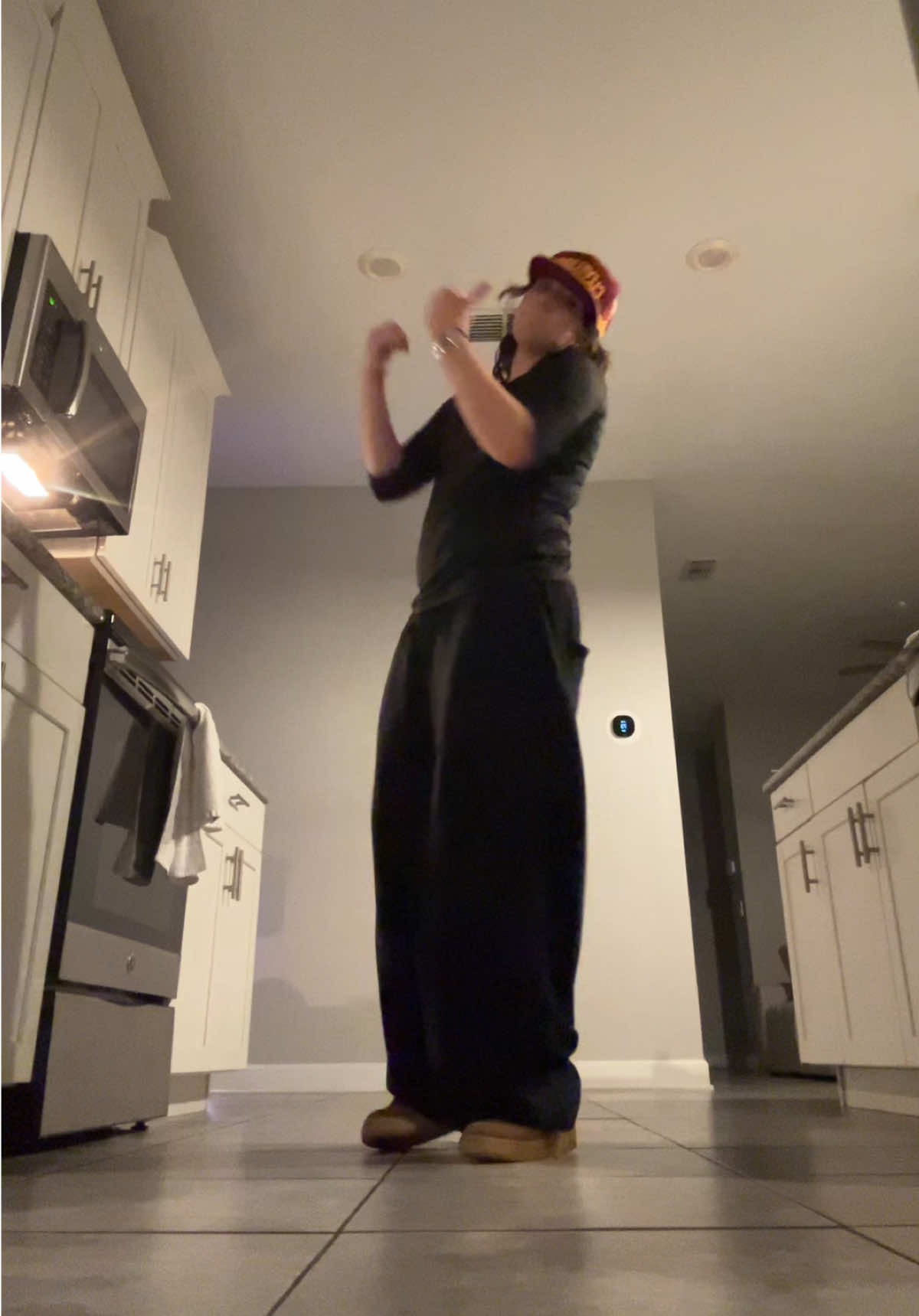 @ayyvahh_