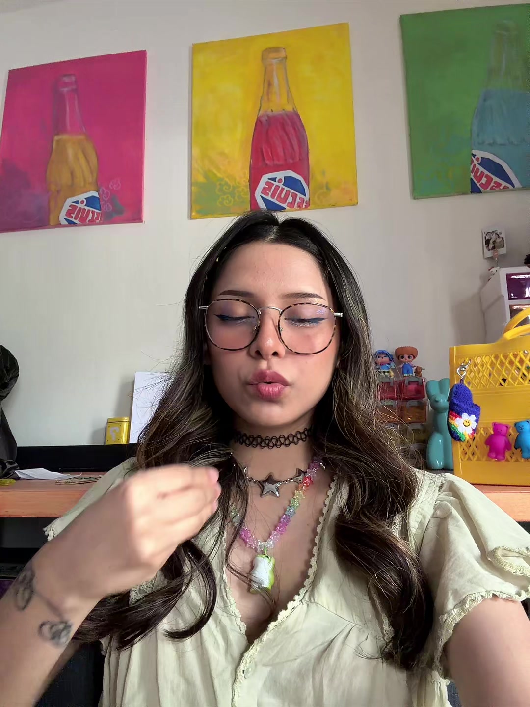 @Eli Monsiv&aacute;is