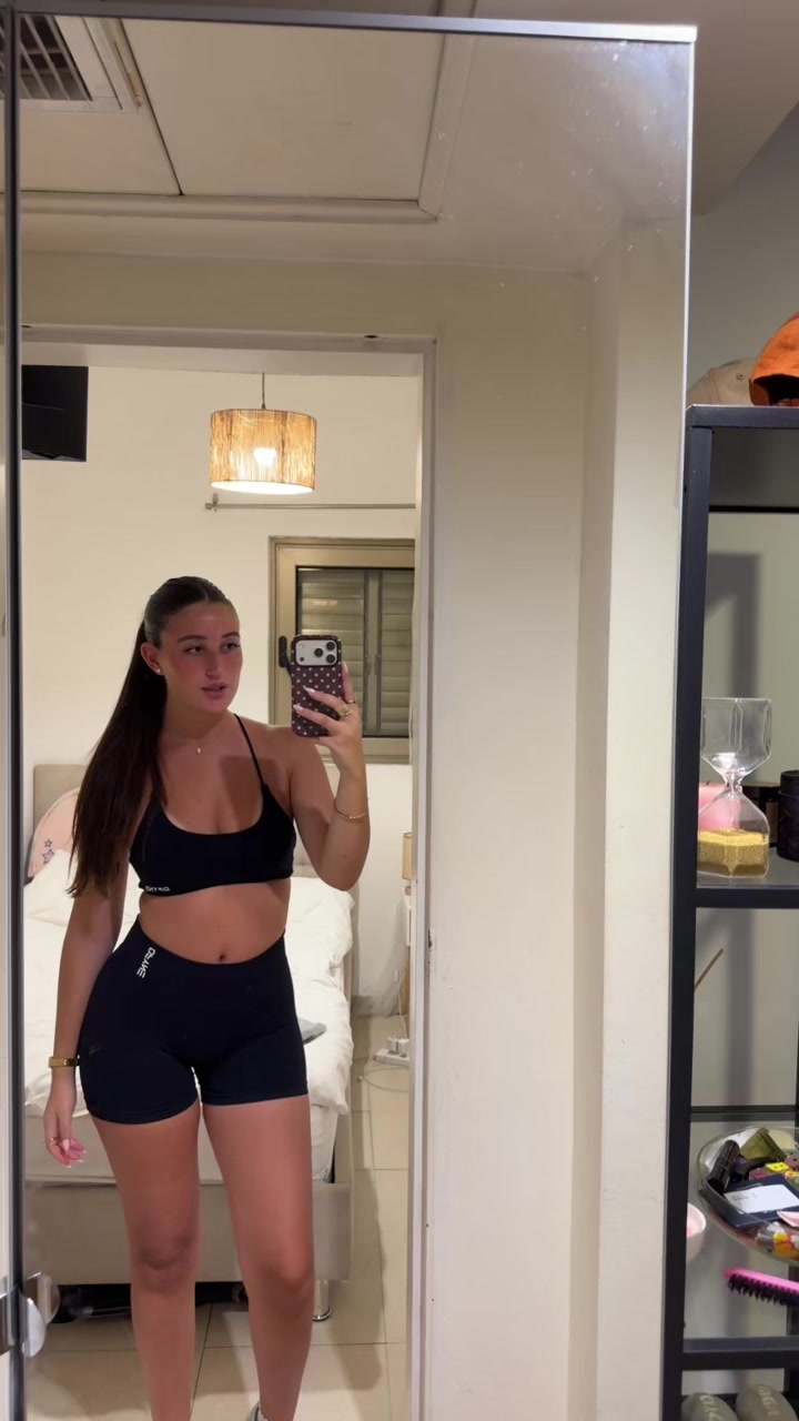 @daniella_zur