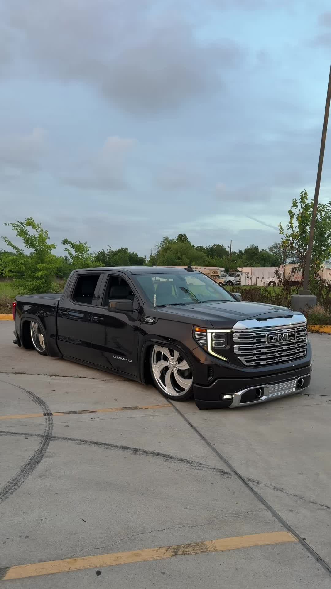 @1baggedgmc_