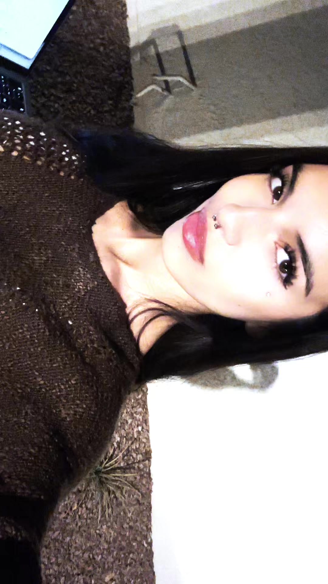 @bella