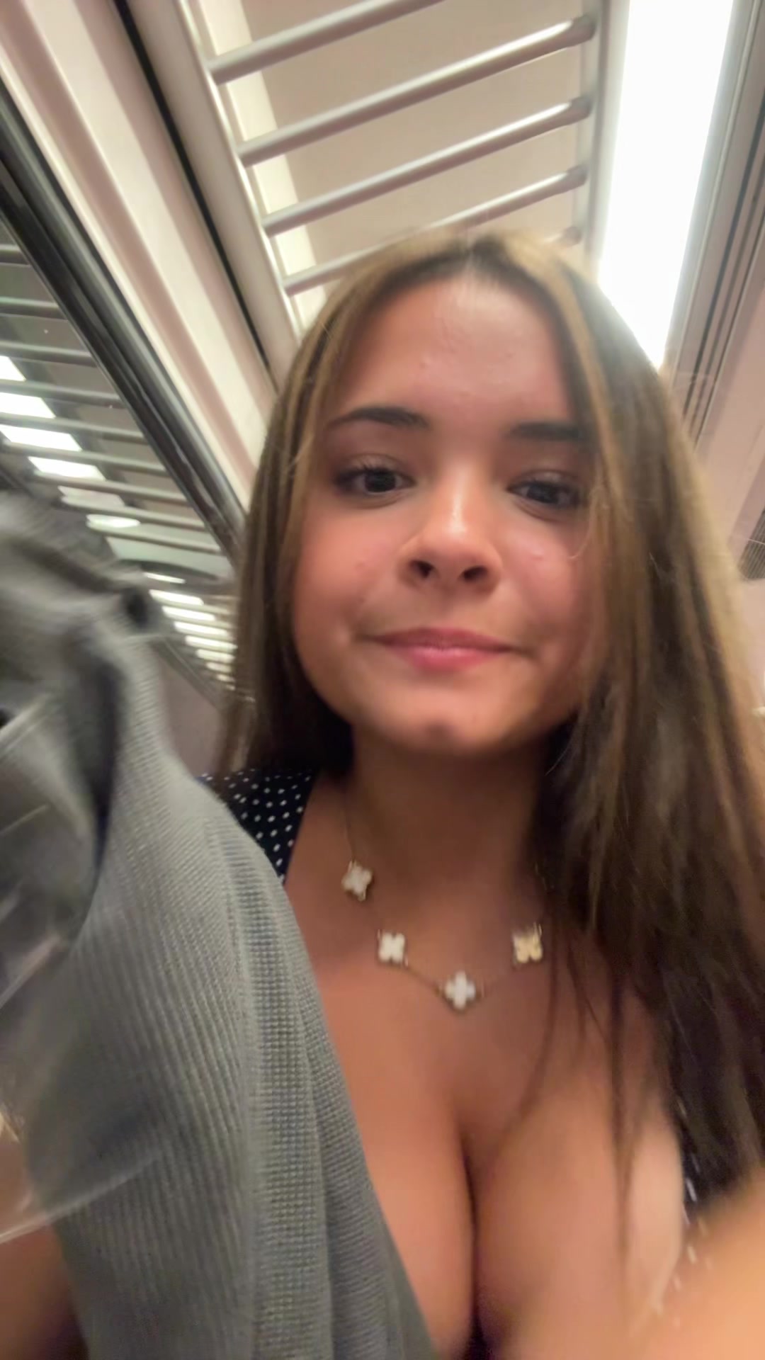 @🤗🥳😚😴