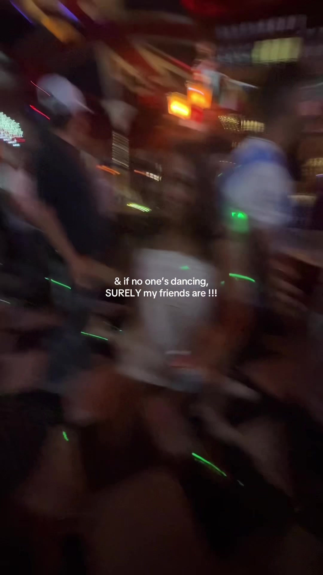 @EM ⋆ ˚。⋆୨୧˚