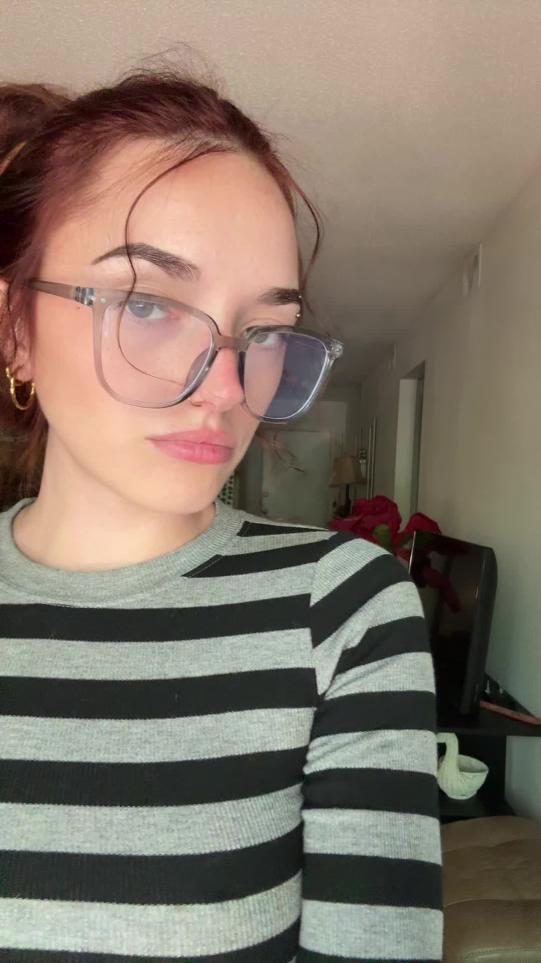 @Cj🙂↕️