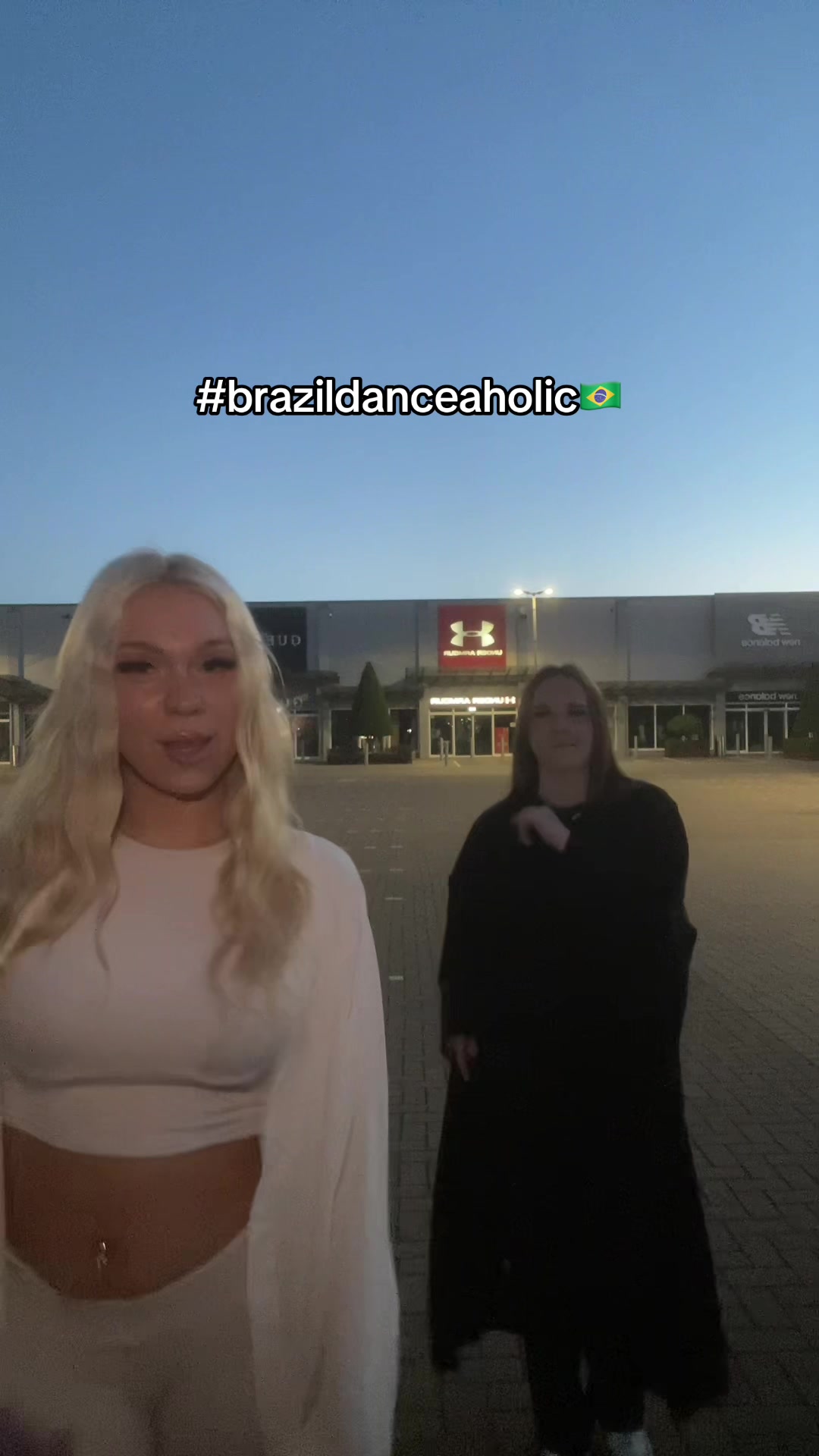 @larissa