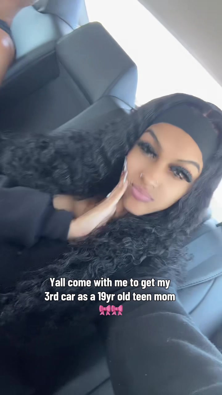 @thareal.christina._