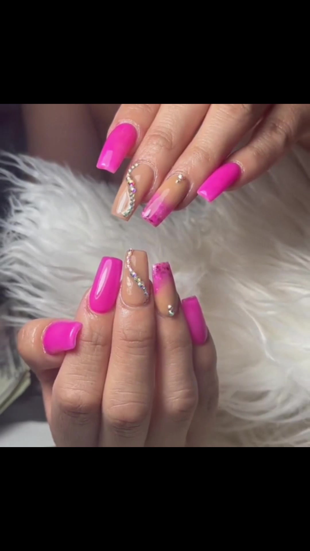 @๐ช๐๐๐๐๐๐
๐๐‘๐ Nails