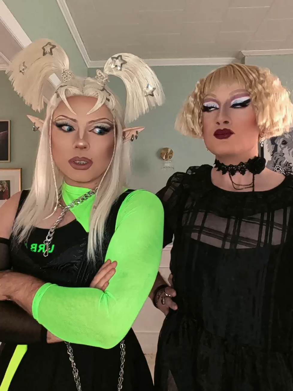 @Céleste & Rosa Moore