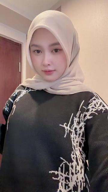 @hllnda_