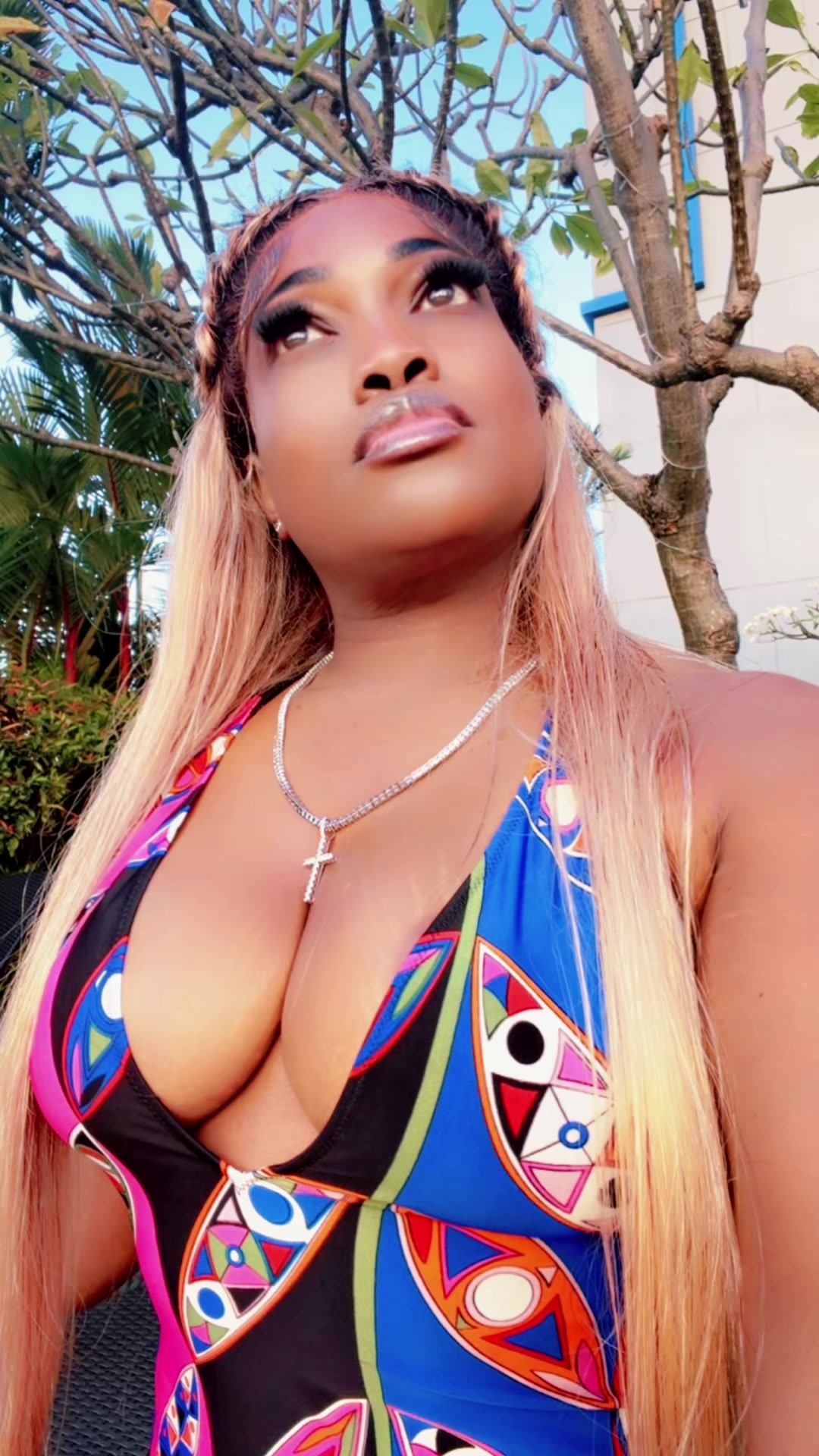 @Ebony shine