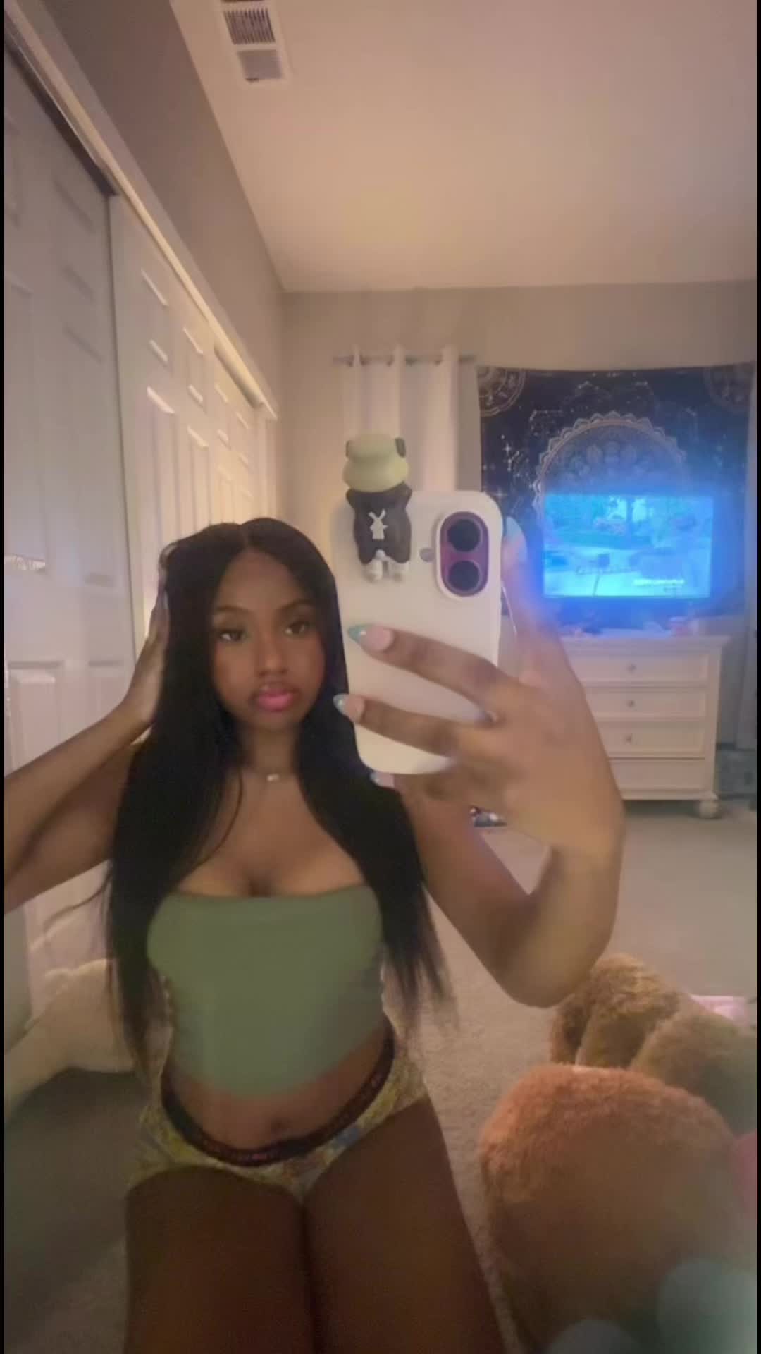 @…
