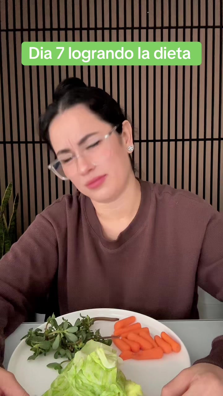 @Claudia 🖤
