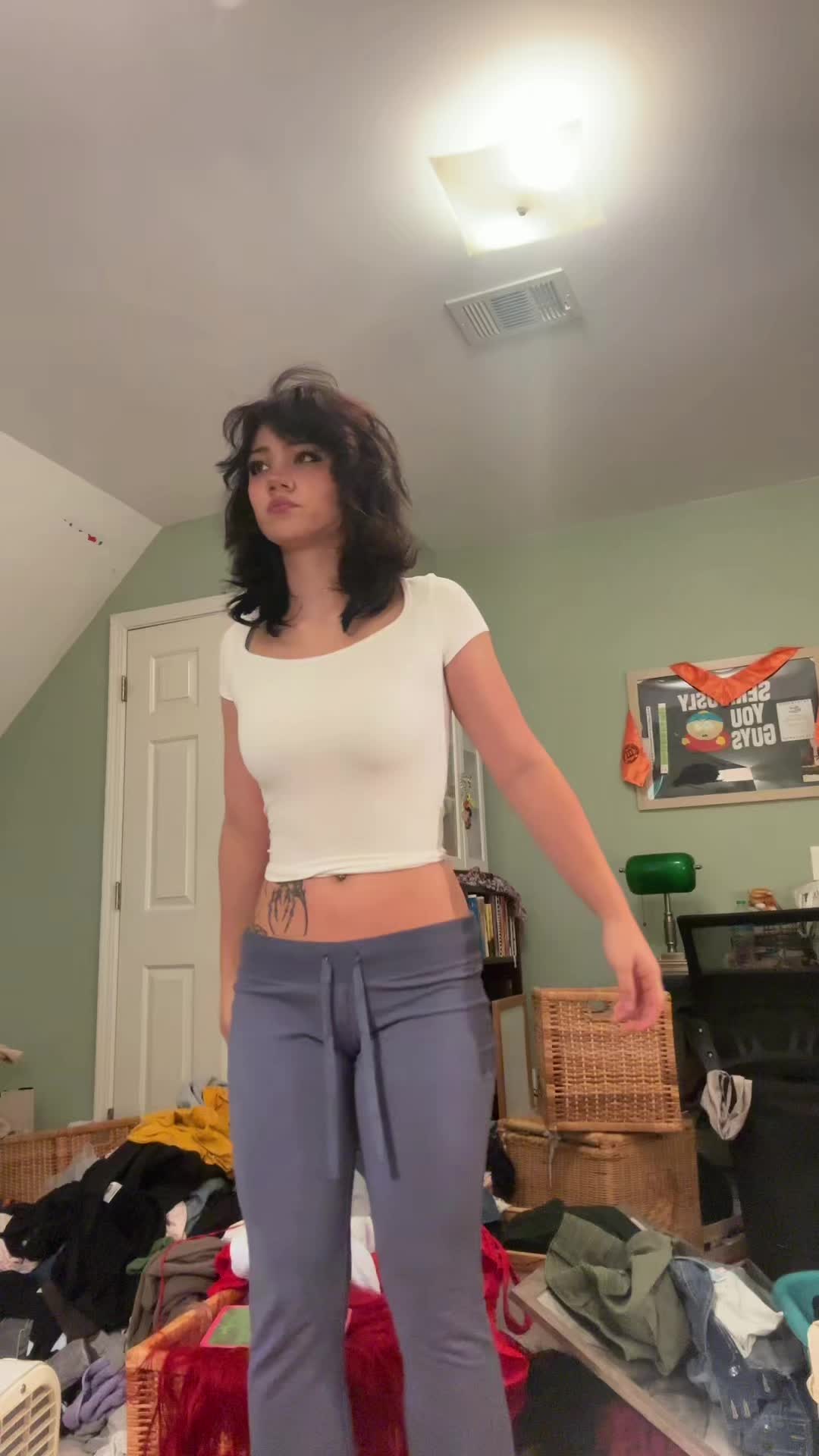 @Ella