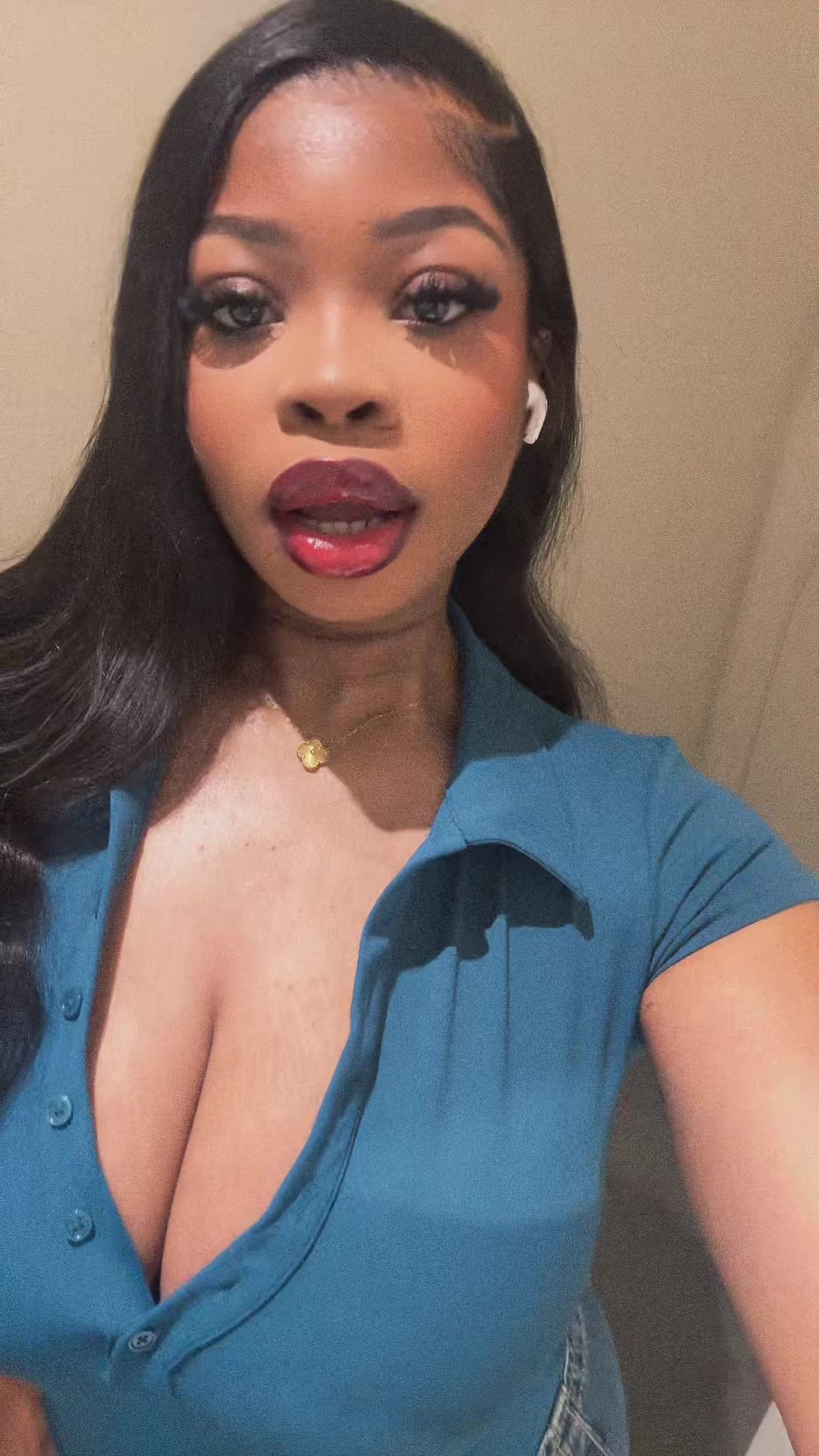 @Ololade Ajoke🥂