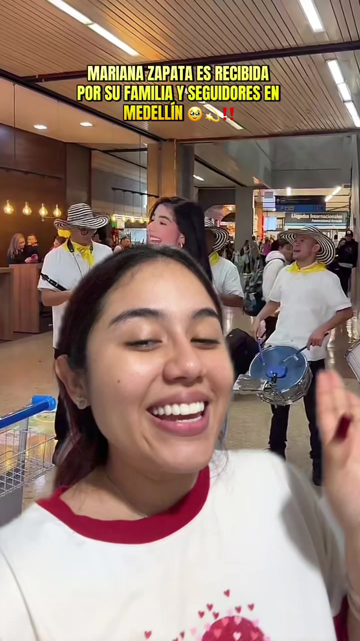 @Sami Lú 💜