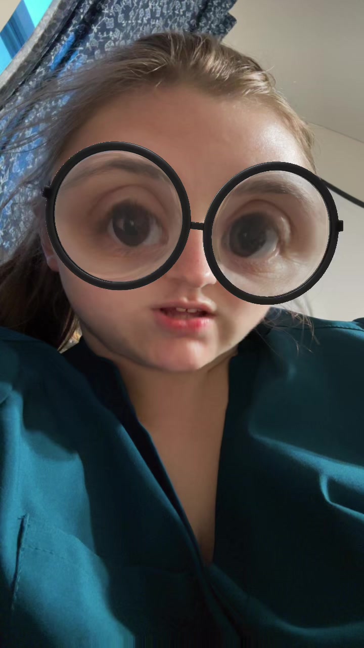 @Malina 📖🩵