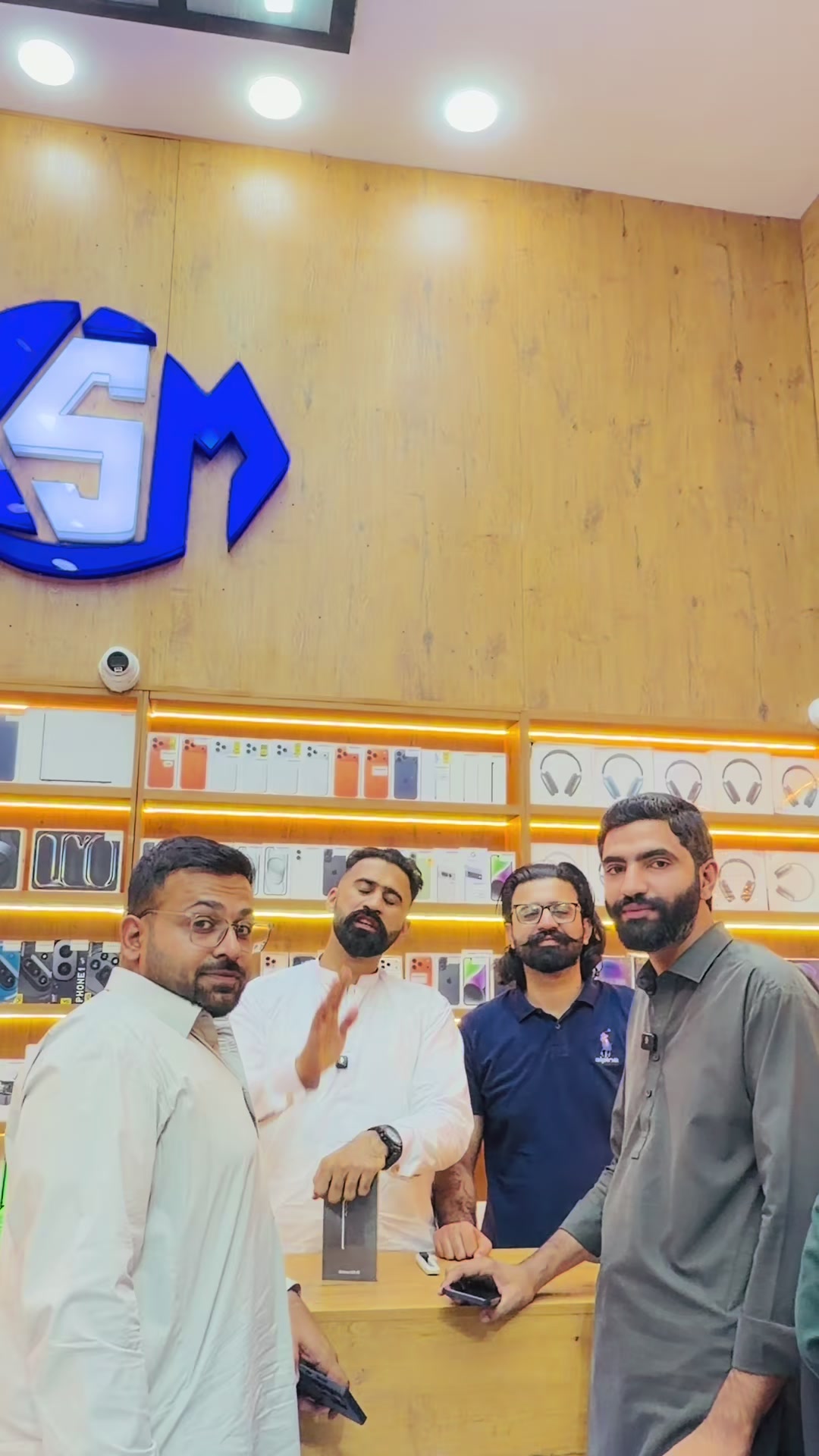 @Shandar Mobile1