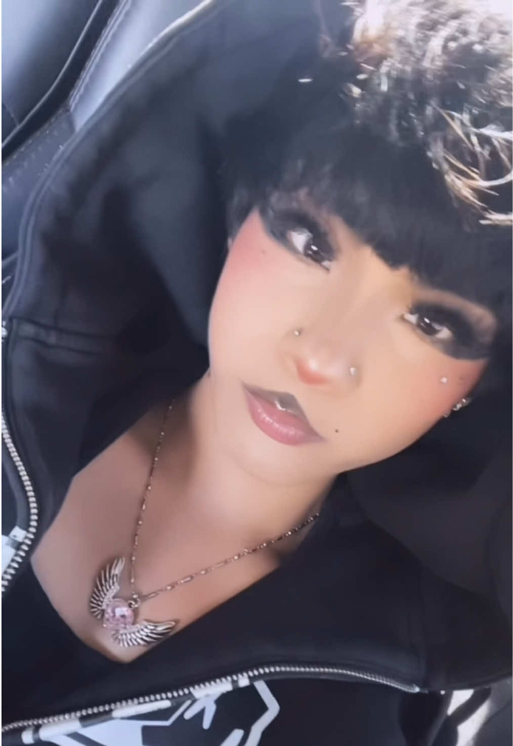 @๐๐ฃฒ