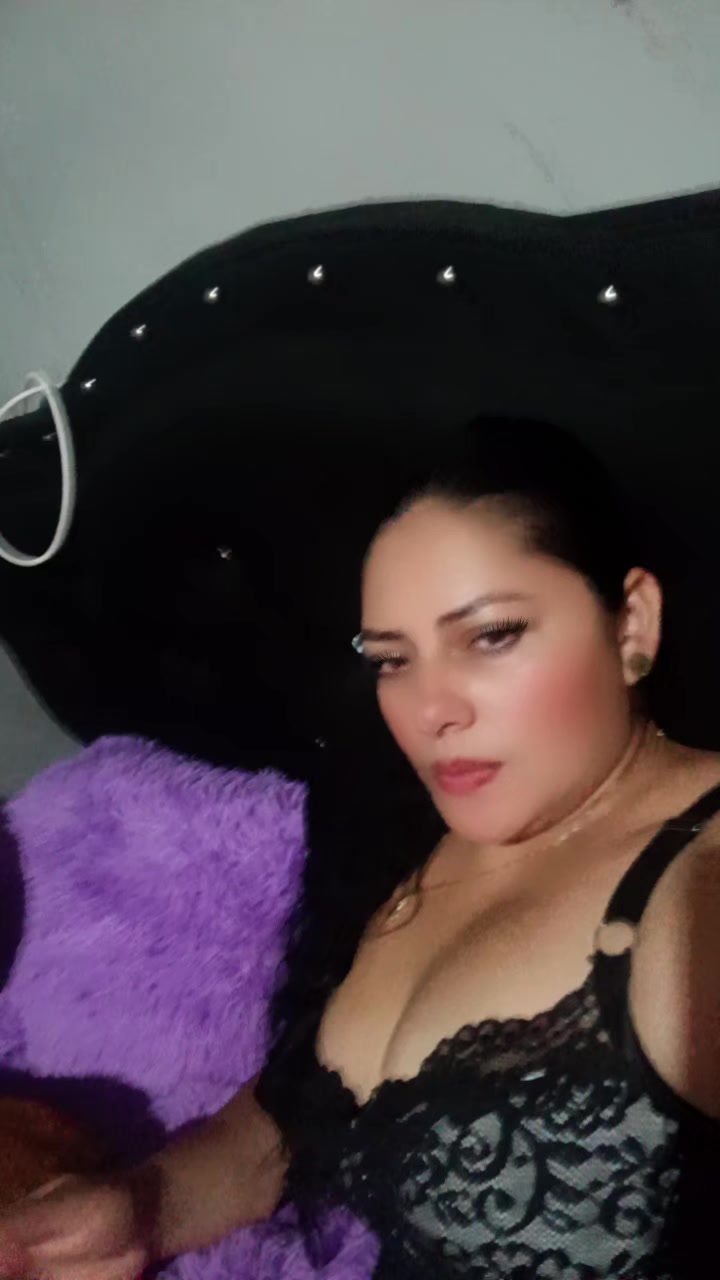 @María