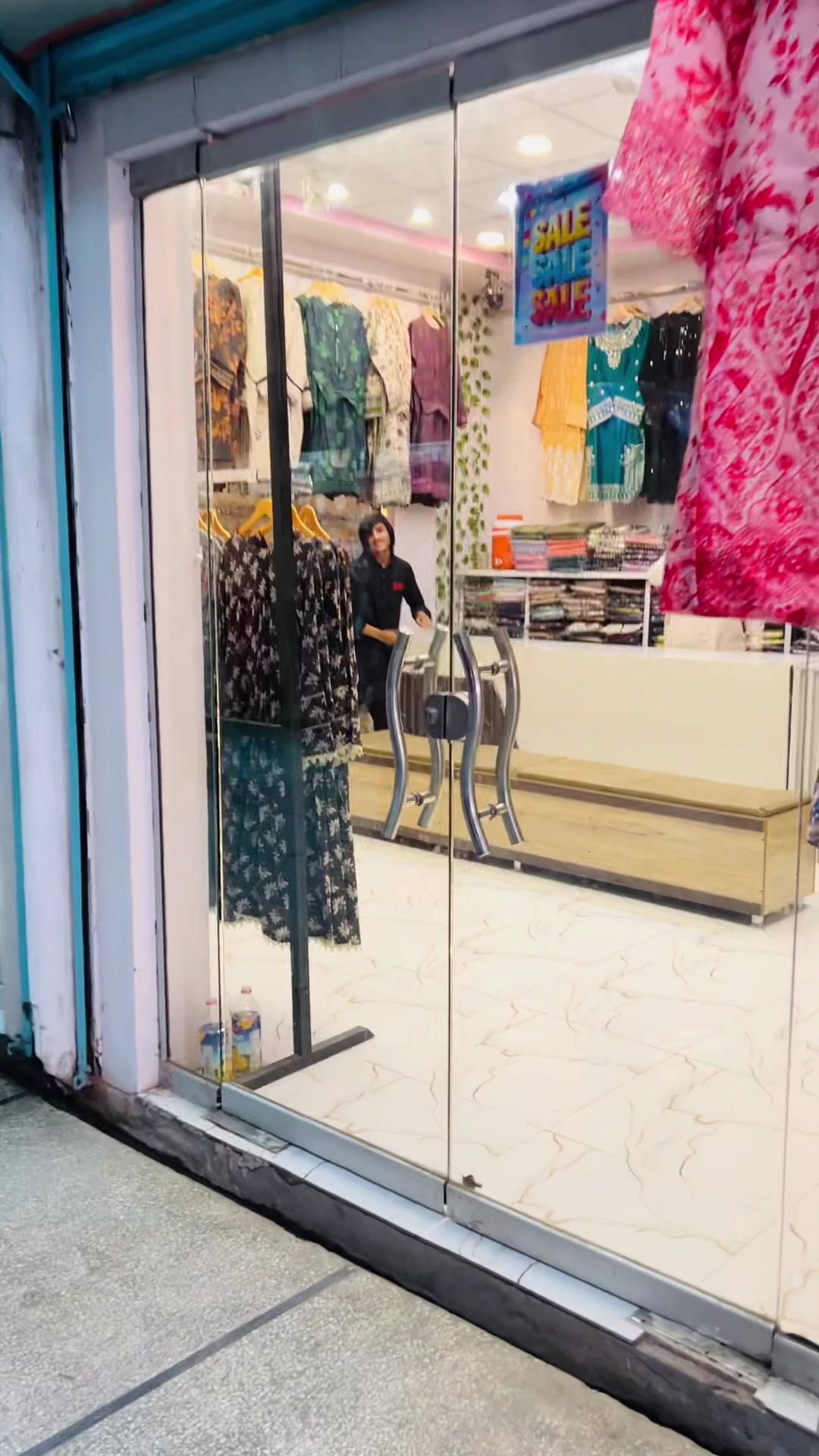 @Hm🐝